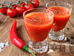 Шот коктейл Руска закуска от водка и доматен сок - снимка на рецептата